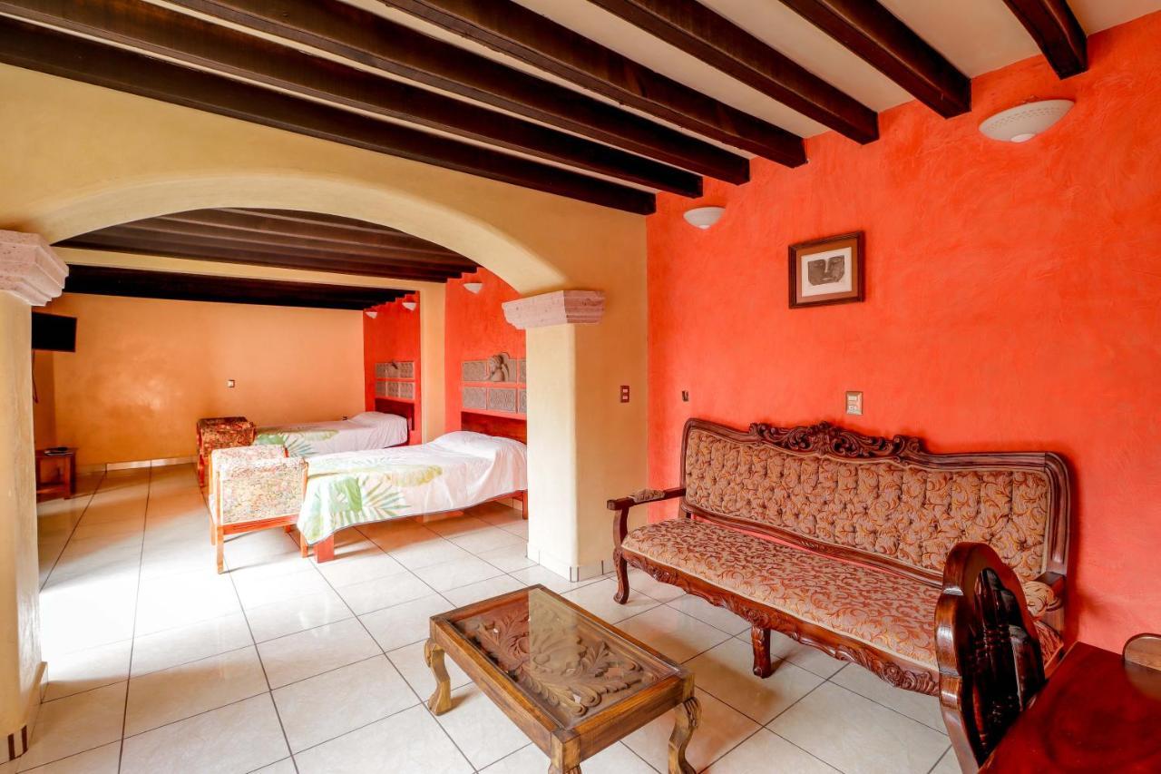 Hotel La Siesta Del Fauno Morelia Zewnętrze zdjęcie